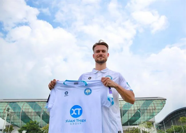 Hình ảnh tài liệu bảo mật và quy trình xác minh tài khoản tại 7789bet